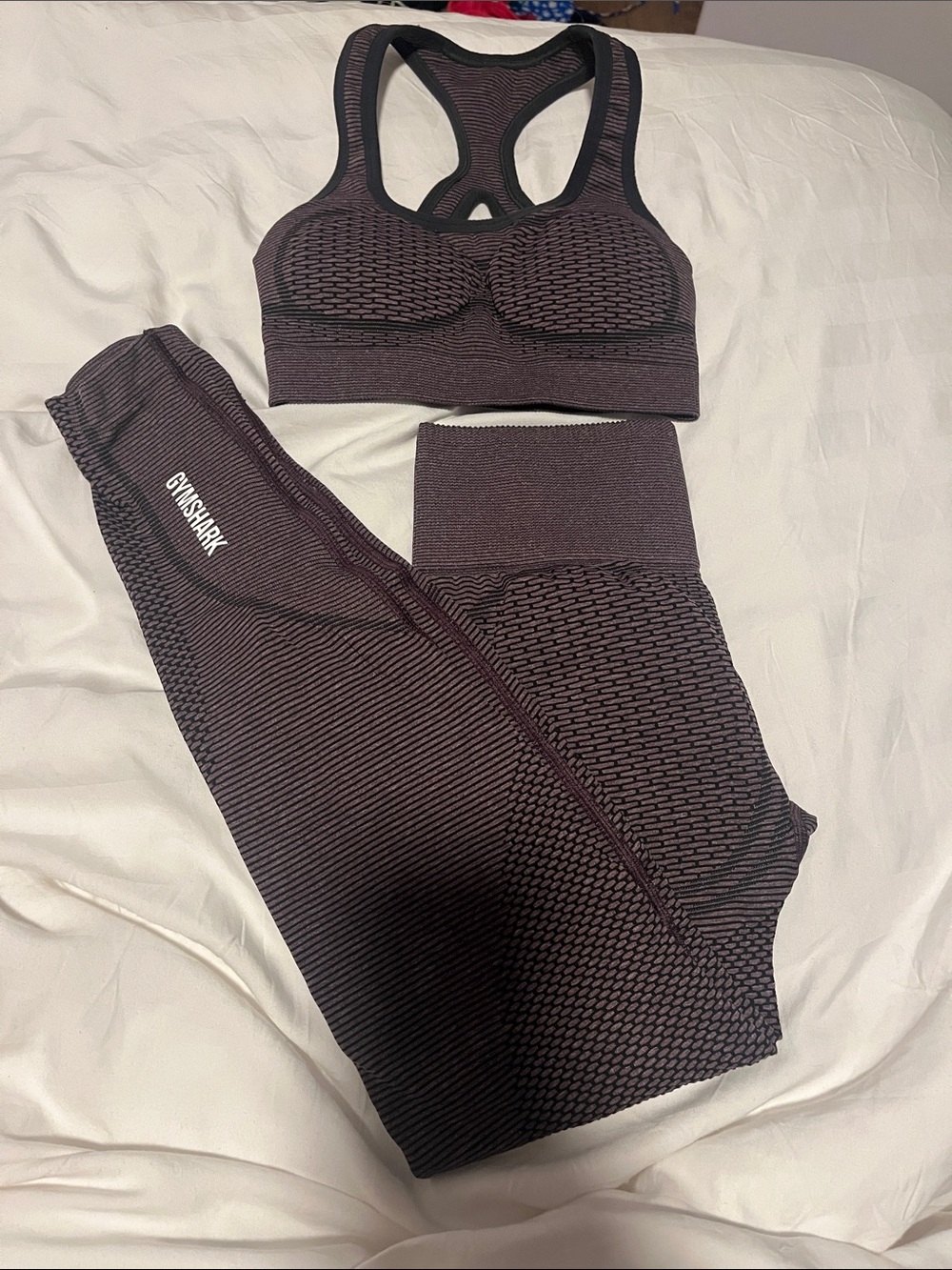 Gymshark Seamless Leggings & Sports Bra Set - Plum